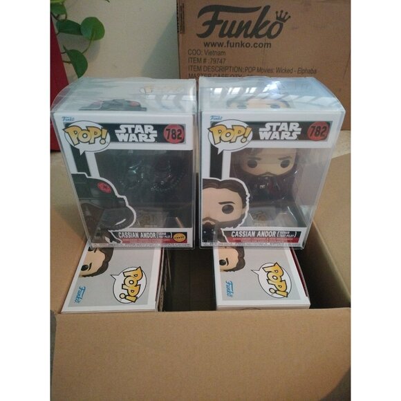 Funko Pop! Star Wars: Andor - Cassian Andor (Sienar Test Pilot) CHASE & COMMON